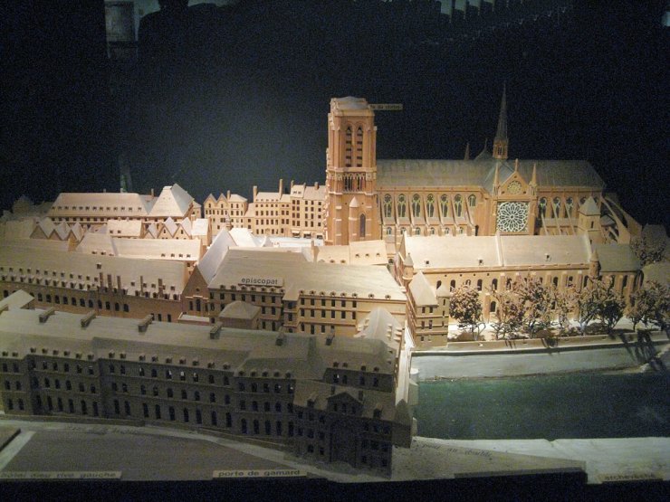 img_Notre Dame 25.jpg